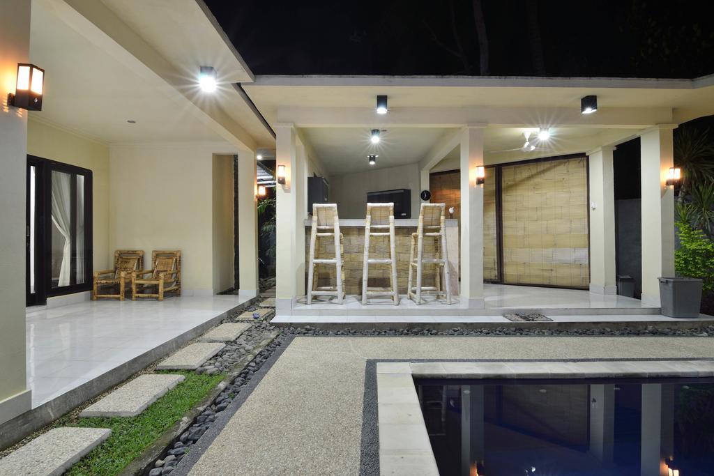 Santai Villa Kuta  Bilik gambar